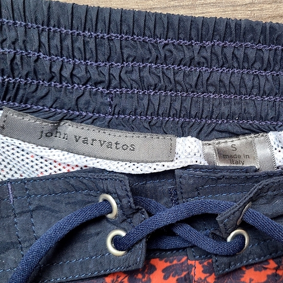 John Varvatos Swim Trunks - Picture 3 of 4